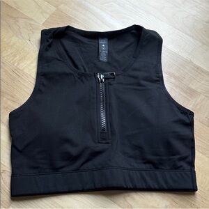 Vitality Isotope Zipper Front Crop Top in Black Size Medium